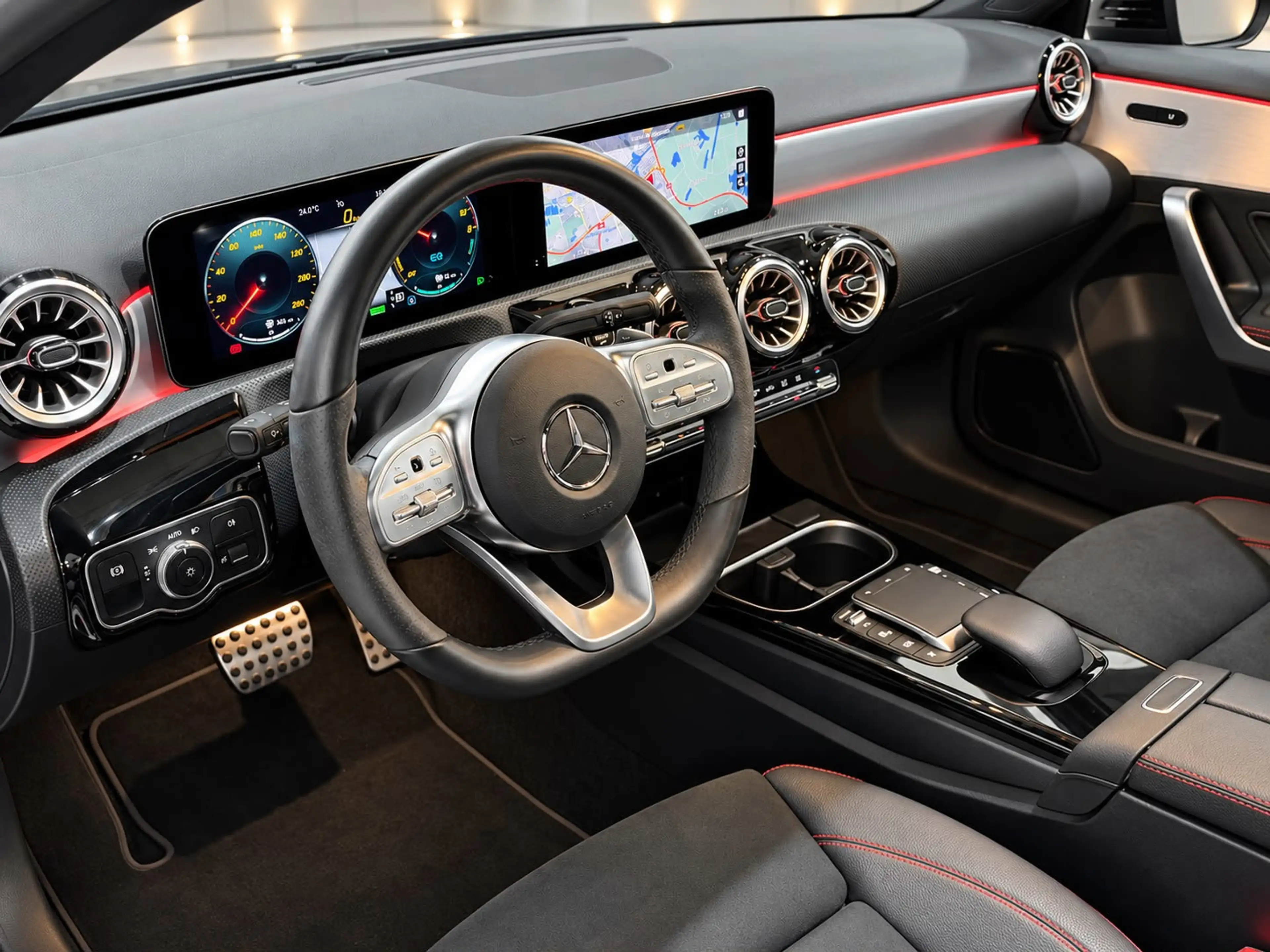 Mercedes-Benz A 250 e AMG Limited|PANO|Black Edition — photo 8