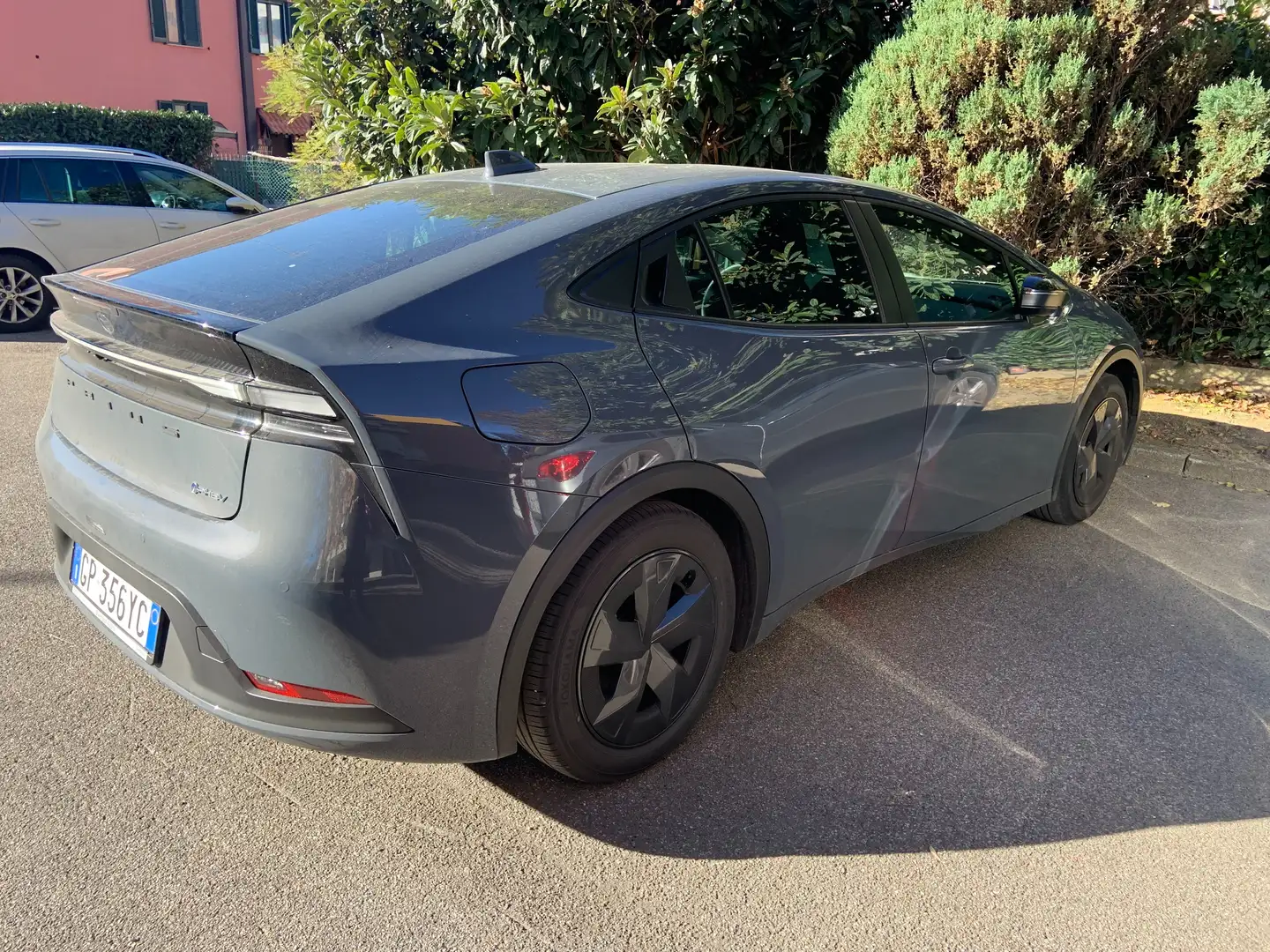 Toyota Prius Prius Plug-in II 2.0 phev Active Gris - 1