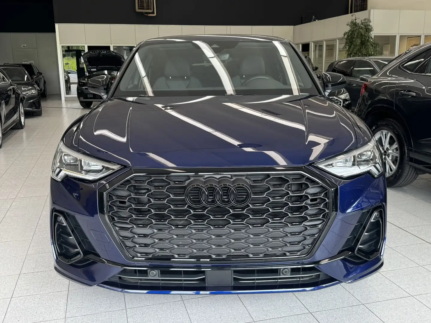 Audi Q3 SPB 35 TDI S tronic 2x S line Black edition Bleu - 2