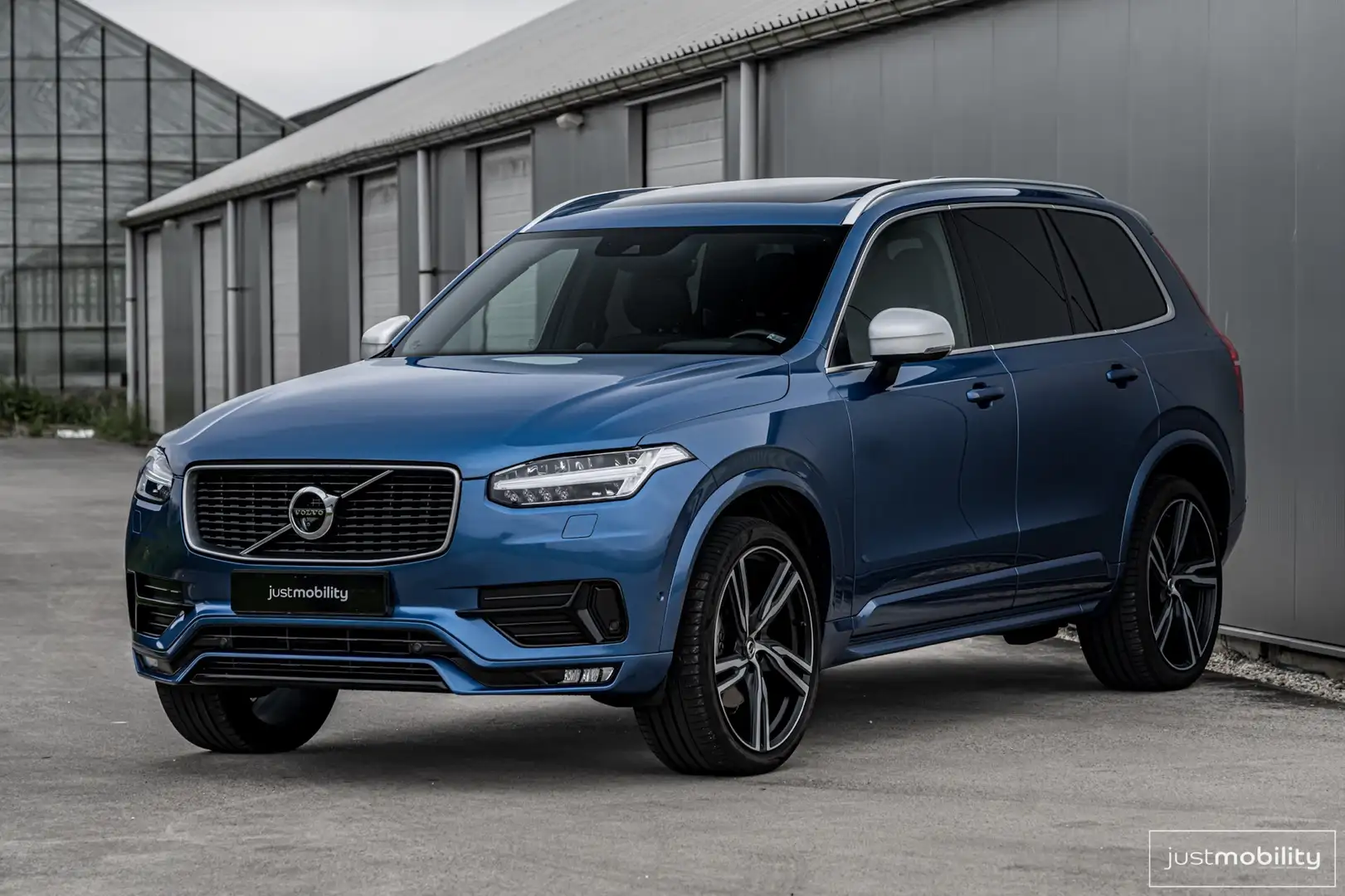 Volvo XC90 2.0 T6 AWD (320PK) R-DESIGN, PANO, 7PERSOONS Blauw - 1