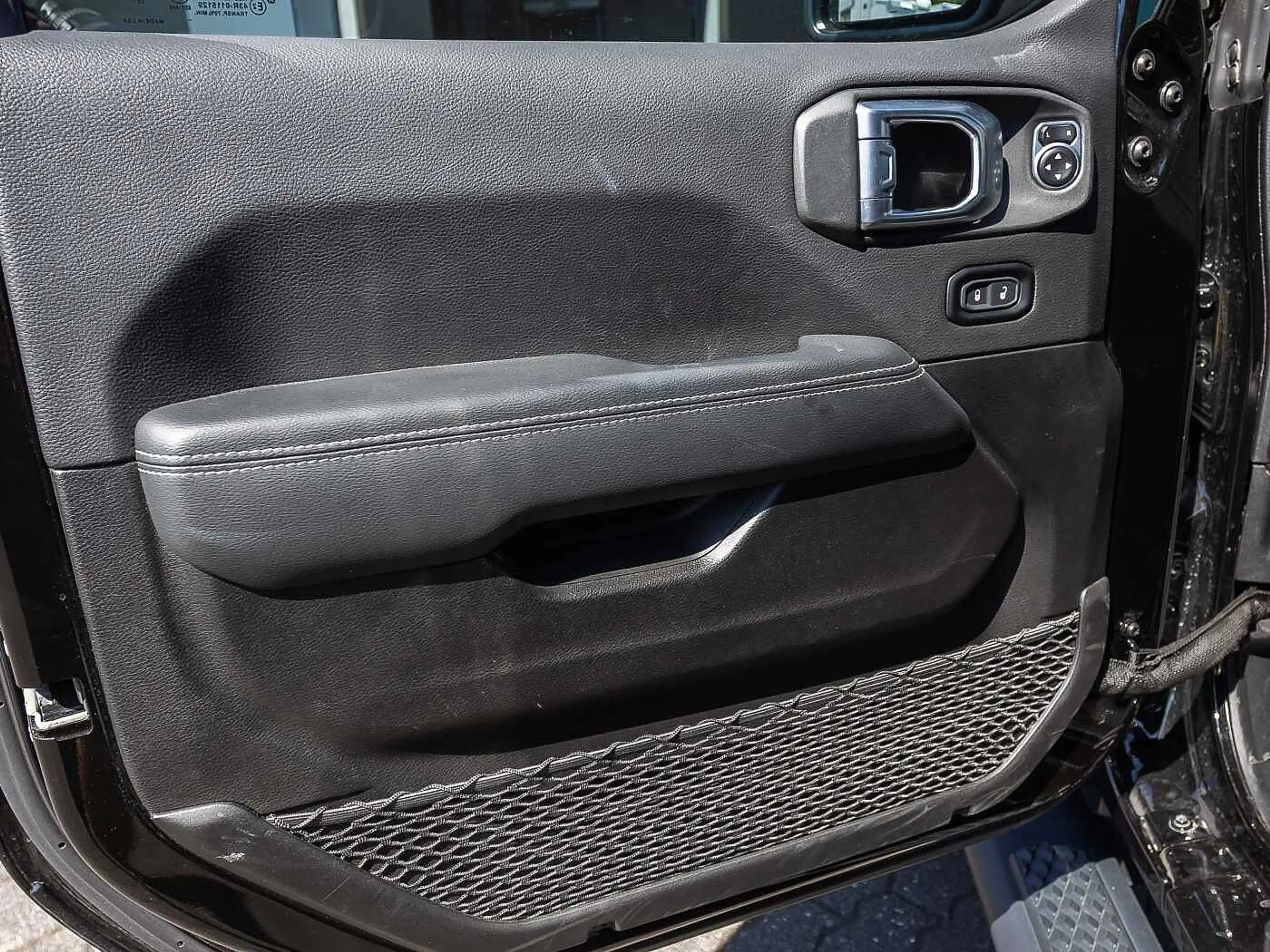 Jeep Gladiator Farout Final Edition 3.0 V6 — photo 6