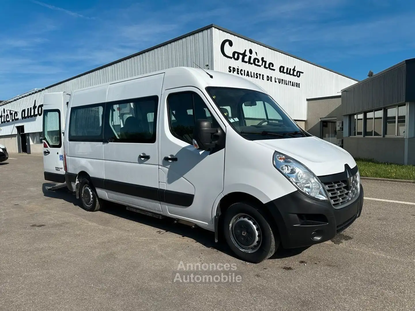 Renault Master 14500 ht l2h2 TPMR 3 FAUTEUILS - 1
