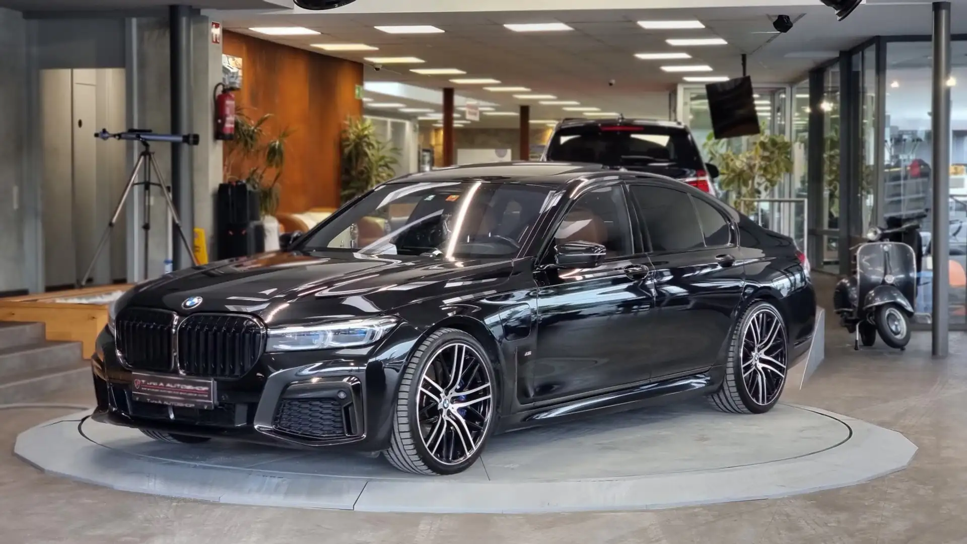 BMW 745 e G11 M-Paket Aut. *Schiebedach*360°*Head-up*Bower Negro - 1
