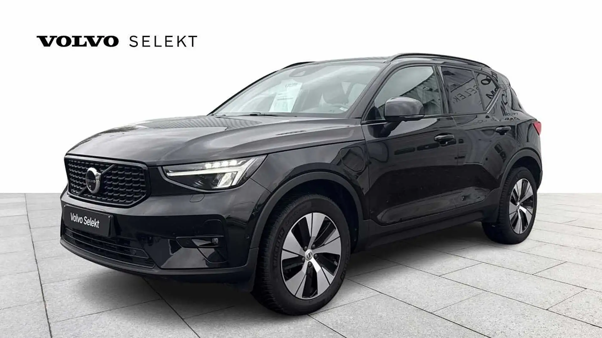 Volvo XC40 Recharge Plus Dark, T4 Plug-in hybrid Noir - 1