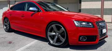 S5 - 2010 Sportback 3.0 TFSI Quattro S-tronic.