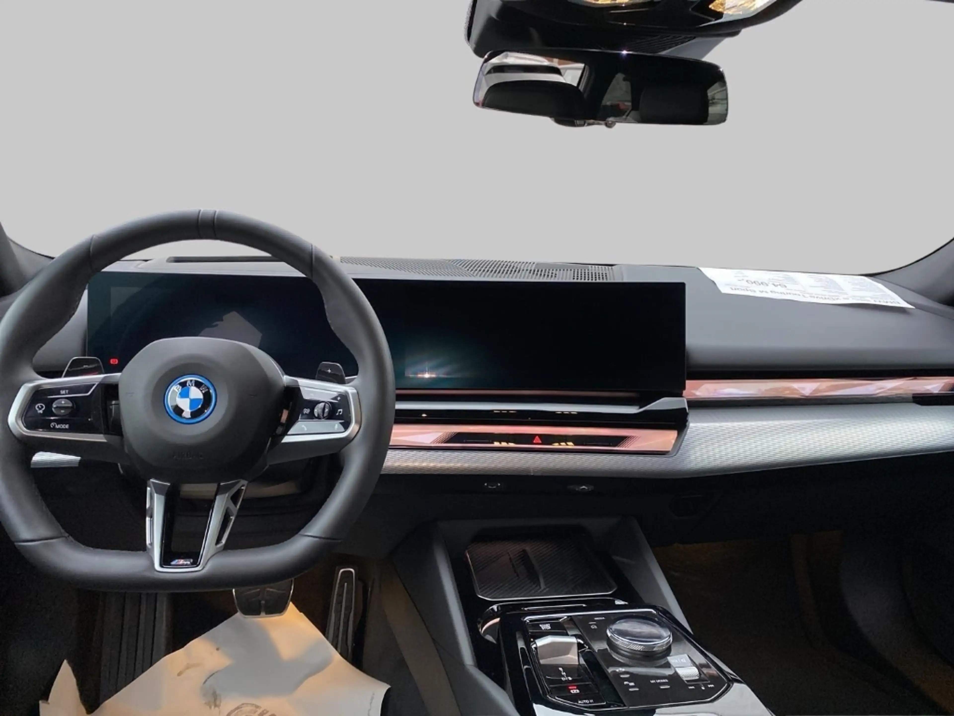 BMW 550 e xDrive Touring M Sport HUD AHK Pano Navi Memory — photo 7