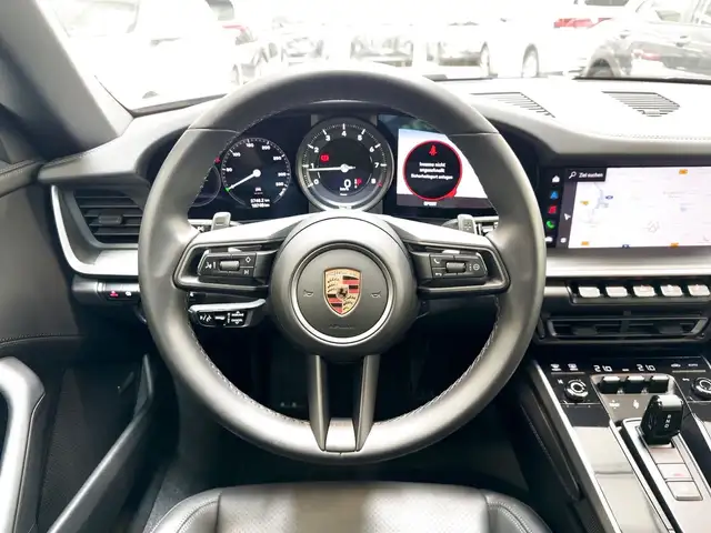Porsche 911 view 14