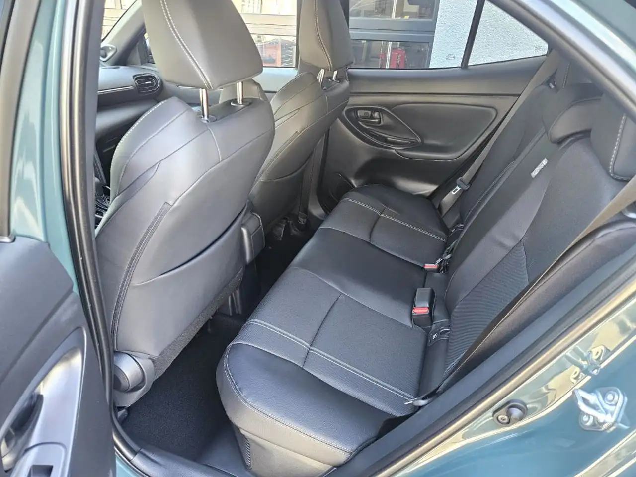 Toyota Yaris Cross Hybrid 130 1.5 VVT-i Style Plus 6