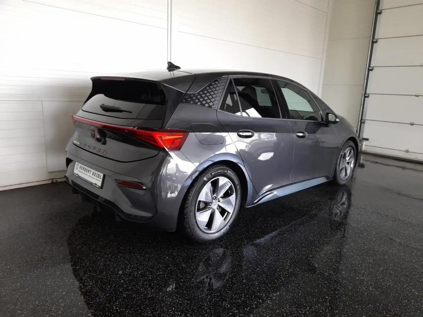 CUPRA Born 58/62 kWh *VOLL-LED / MIRROR LINK / 18 ZOLL / VIRTUELL / KEYLESS / SHZG / SPRACHSTEUERUNG* Grau - 2
