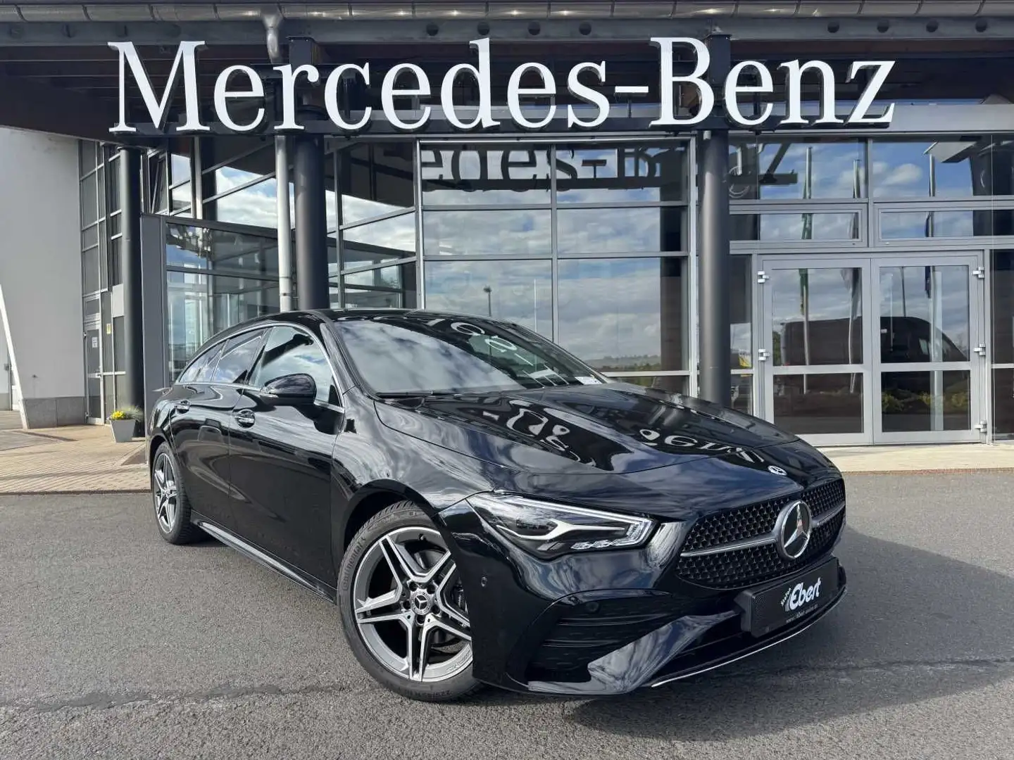 Mercedes-Benz CLA 180 +AMG+Distr+AHK+RFK+ Noir - 1