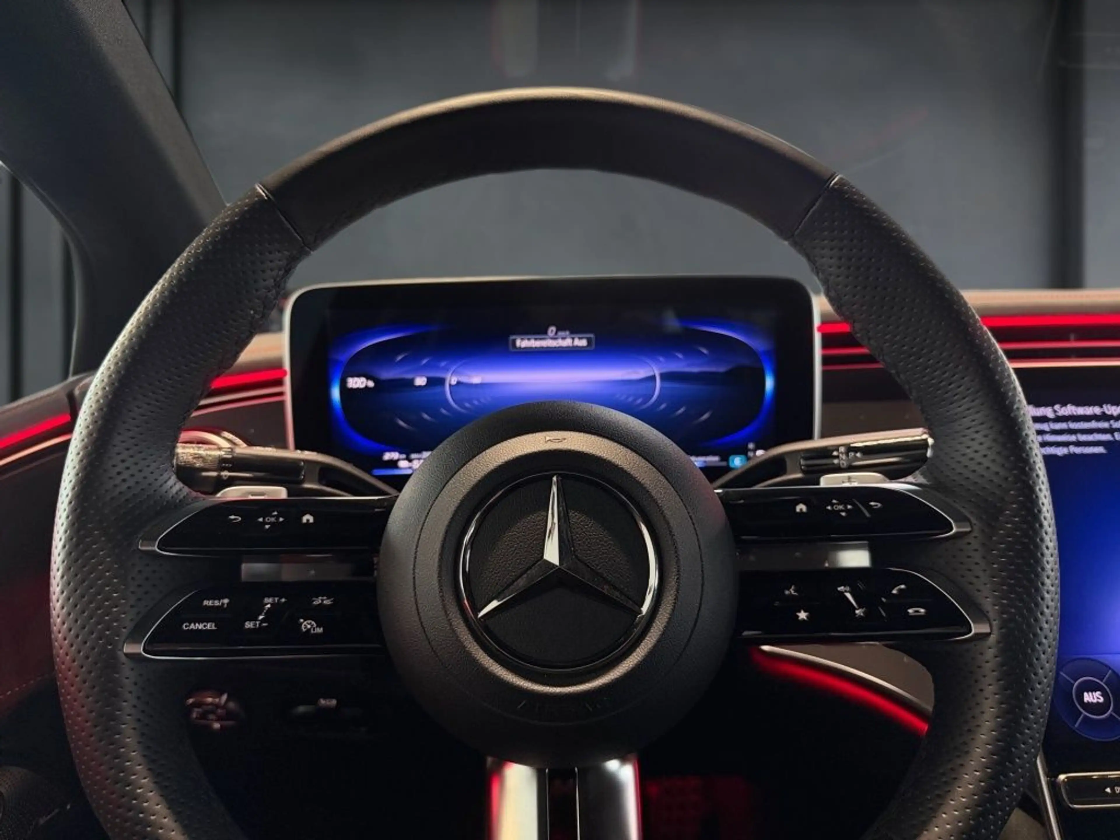 Mercedes-Benz EQE 350 4M AMG Night,DiG.L,AIRMATIC,HuD,BURM®3D — photo 6
