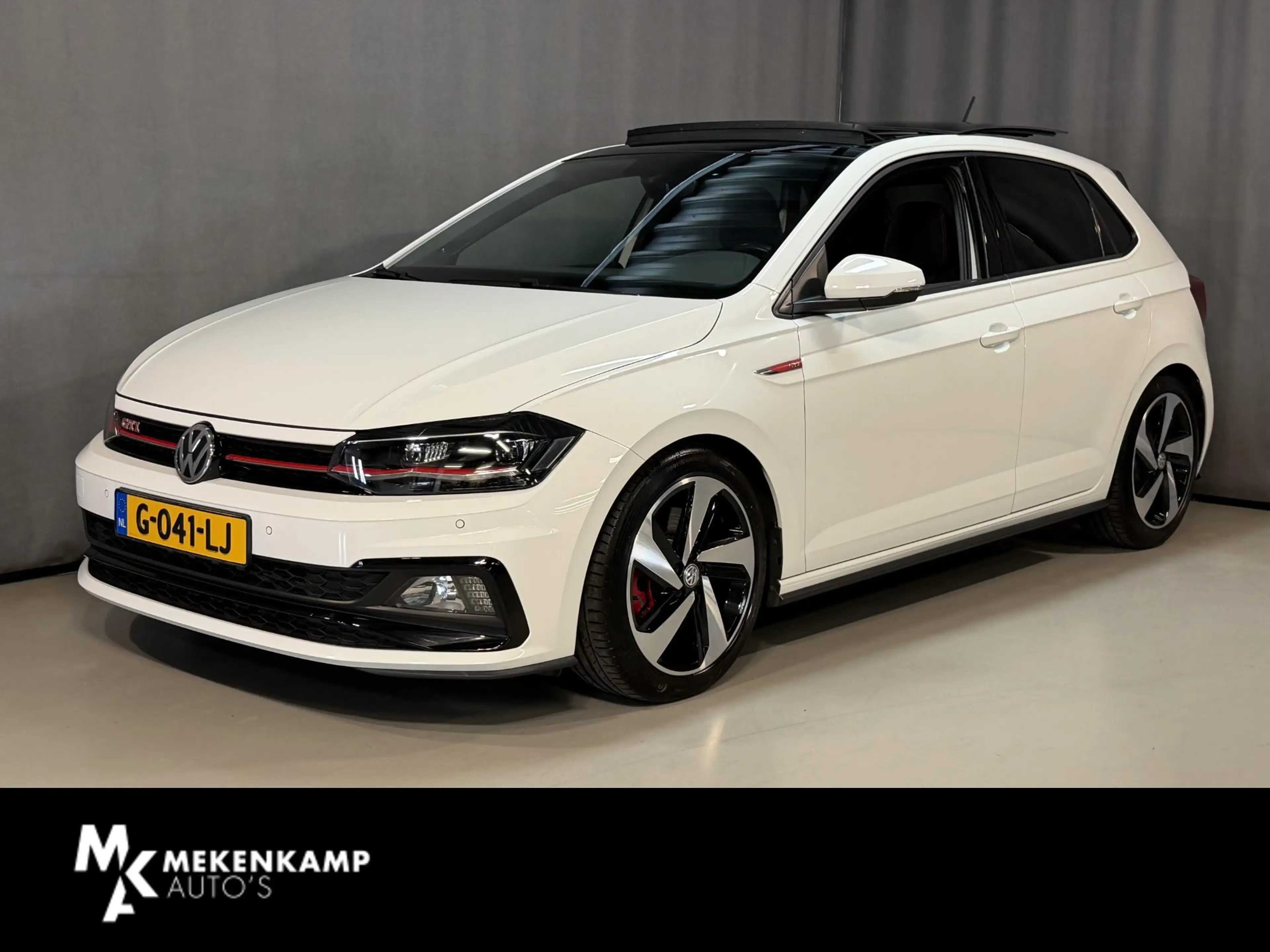 Volkswagen Polo GTI 2.0 TSI 17"/Panoramadak/Stoelverwarming/Keyless/Vi