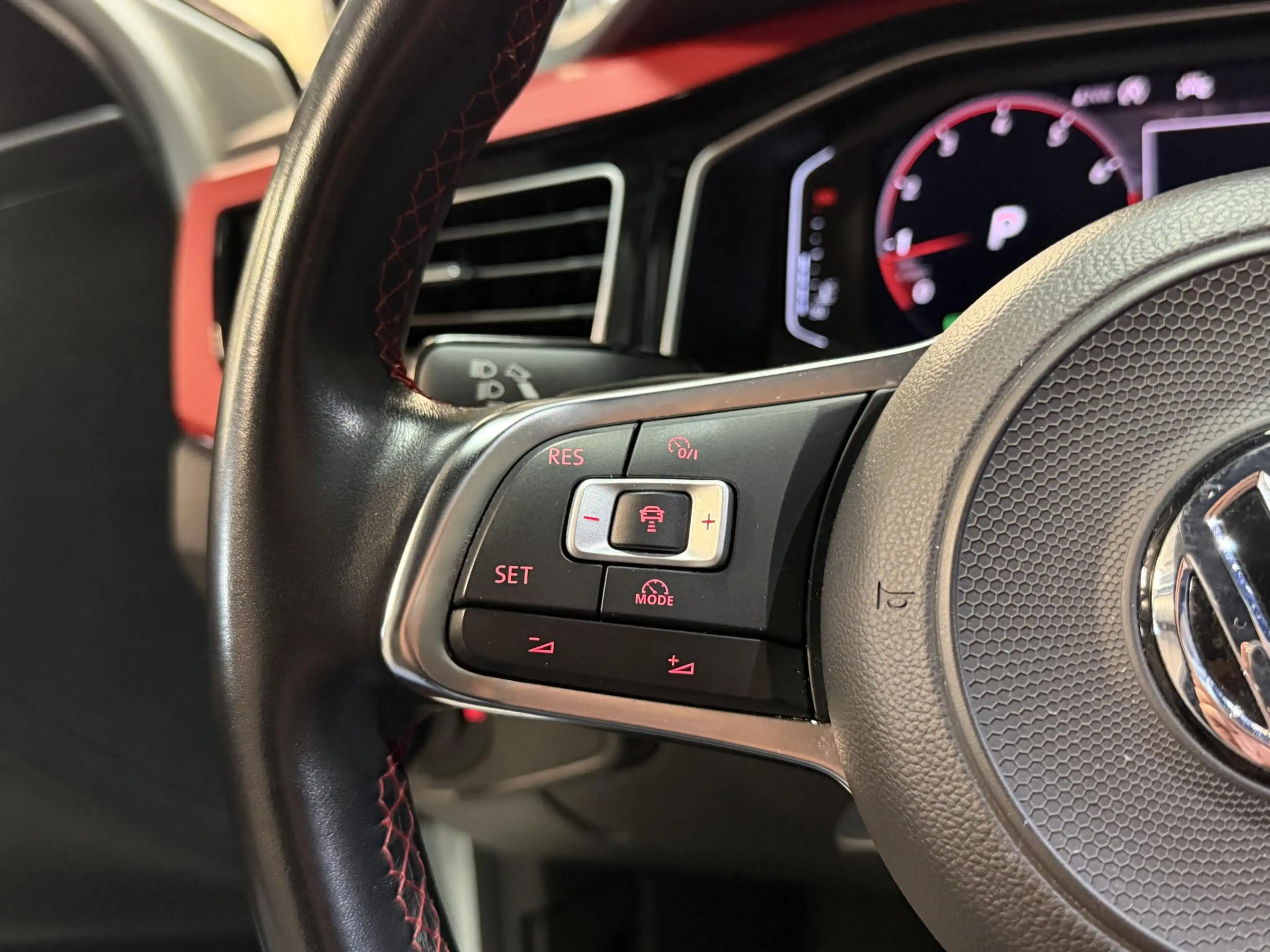 Volkswagen Polo GTI 2.0 TSI 17"/Panoramadak/Stoelverwarming/Keyless/Vi — photo 14