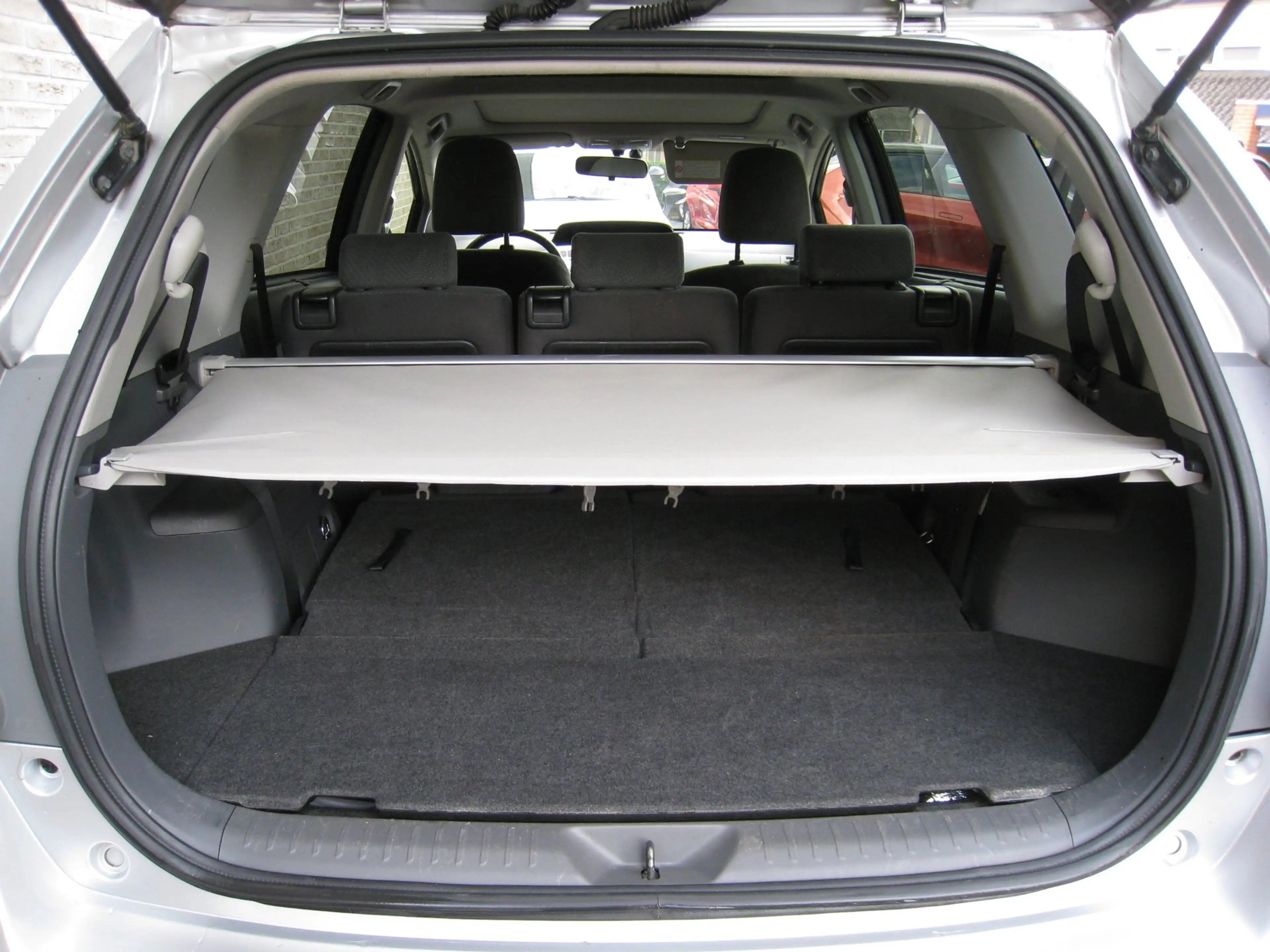 Toyota Prius+ Prius Wagon 1.8 Aspiration 96g - Achteruitrijcamer — photo 26