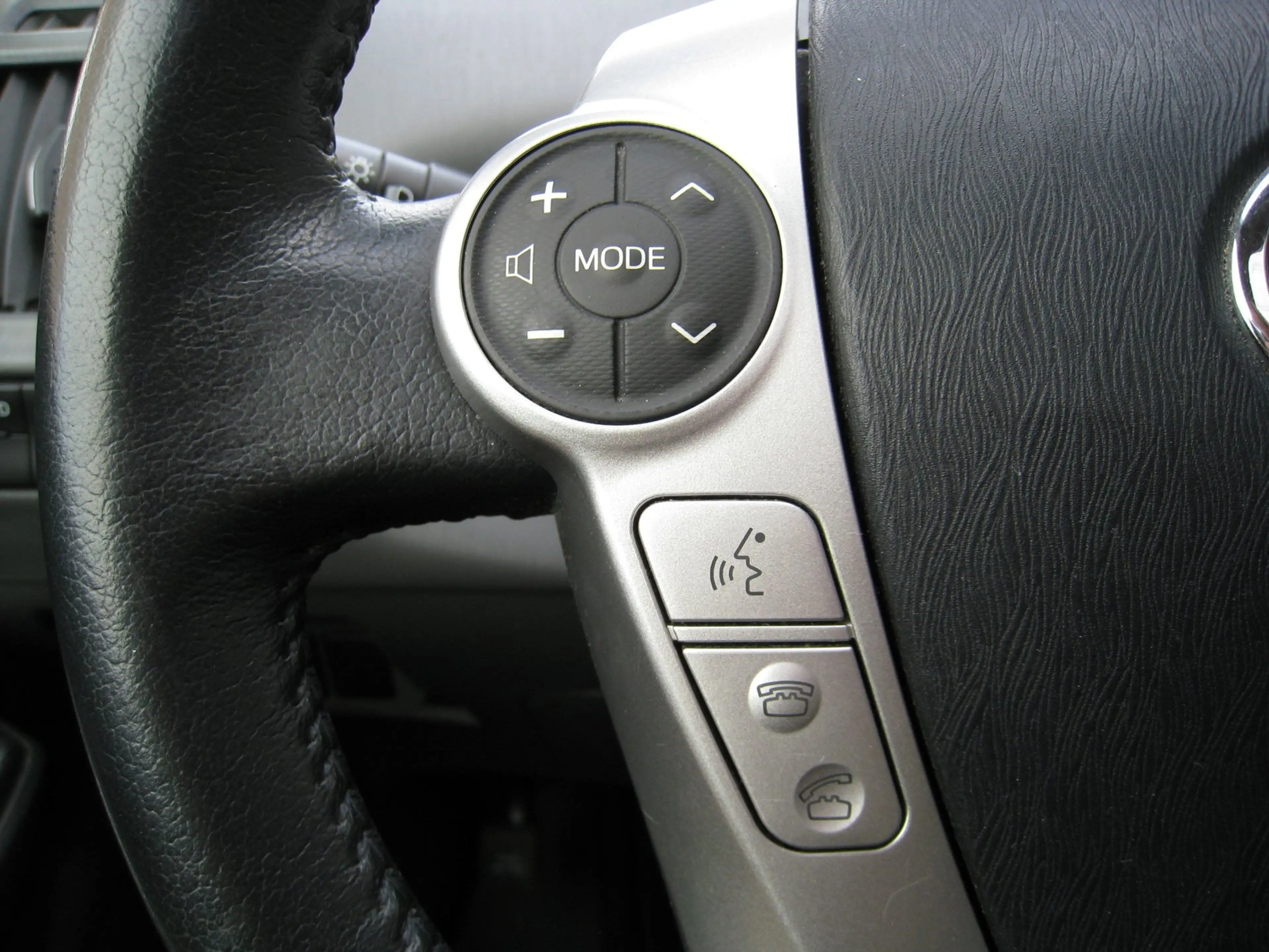 Toyota Prius+ Prius Wagon 1.8 Aspiration 96g - Achteruitrijcamer — photo 12