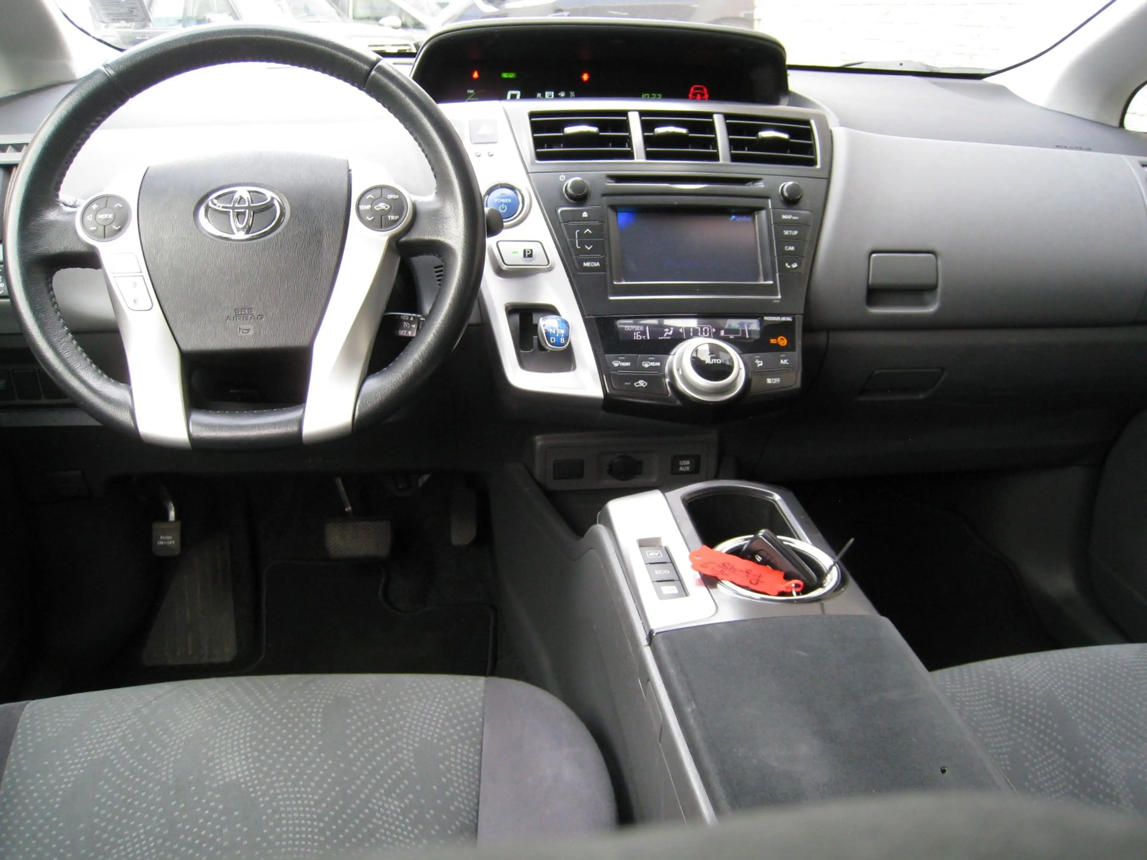 Toyota Prius+ Prius Wagon 1.8 Aspiration 96g - Achteruitrijcamer — photo 4