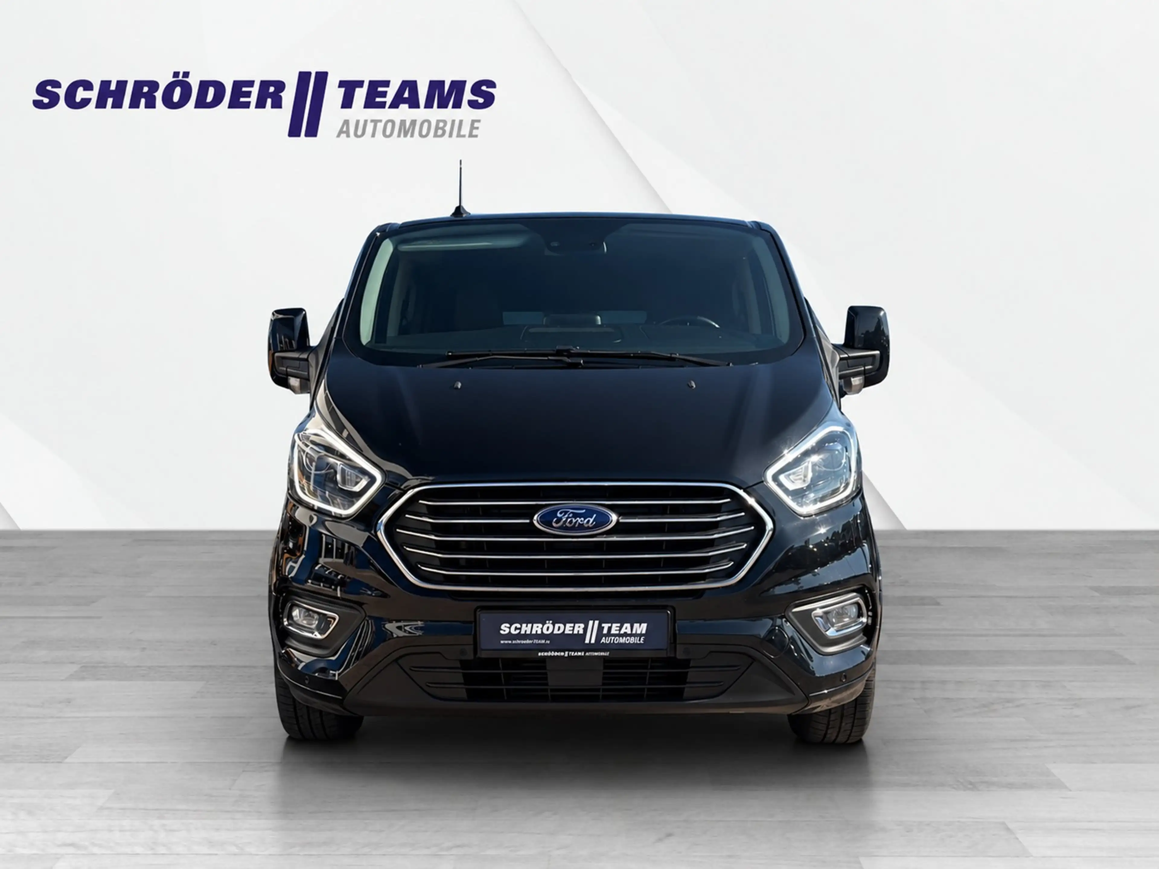 Ford Transit /Tourneo Custom Kombi 320 L2 Tourneo Titanium — photo 2