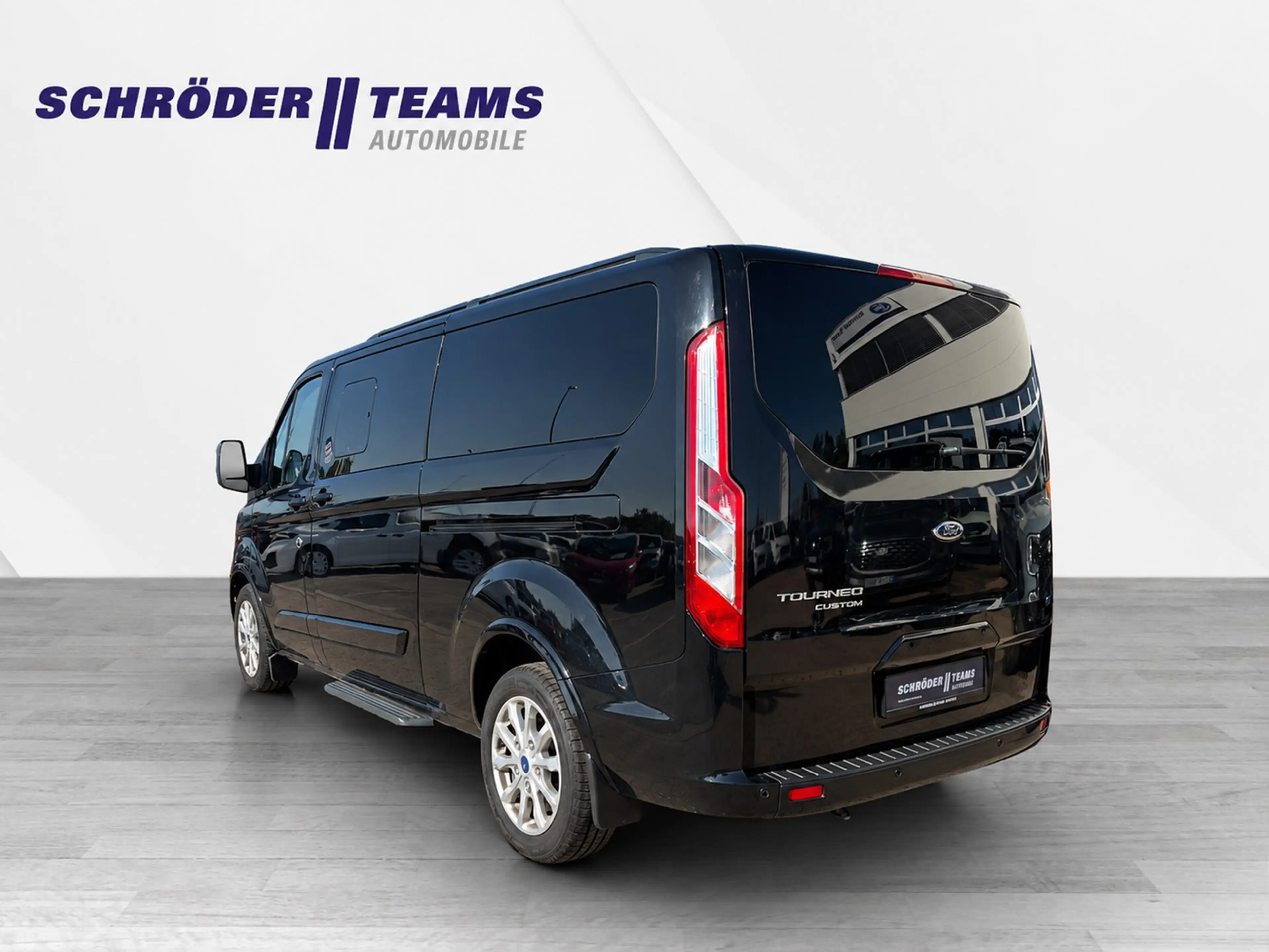 Ford Transit /Tourneo Custom Kombi 320 L2 Tourneo Titanium — photo 4