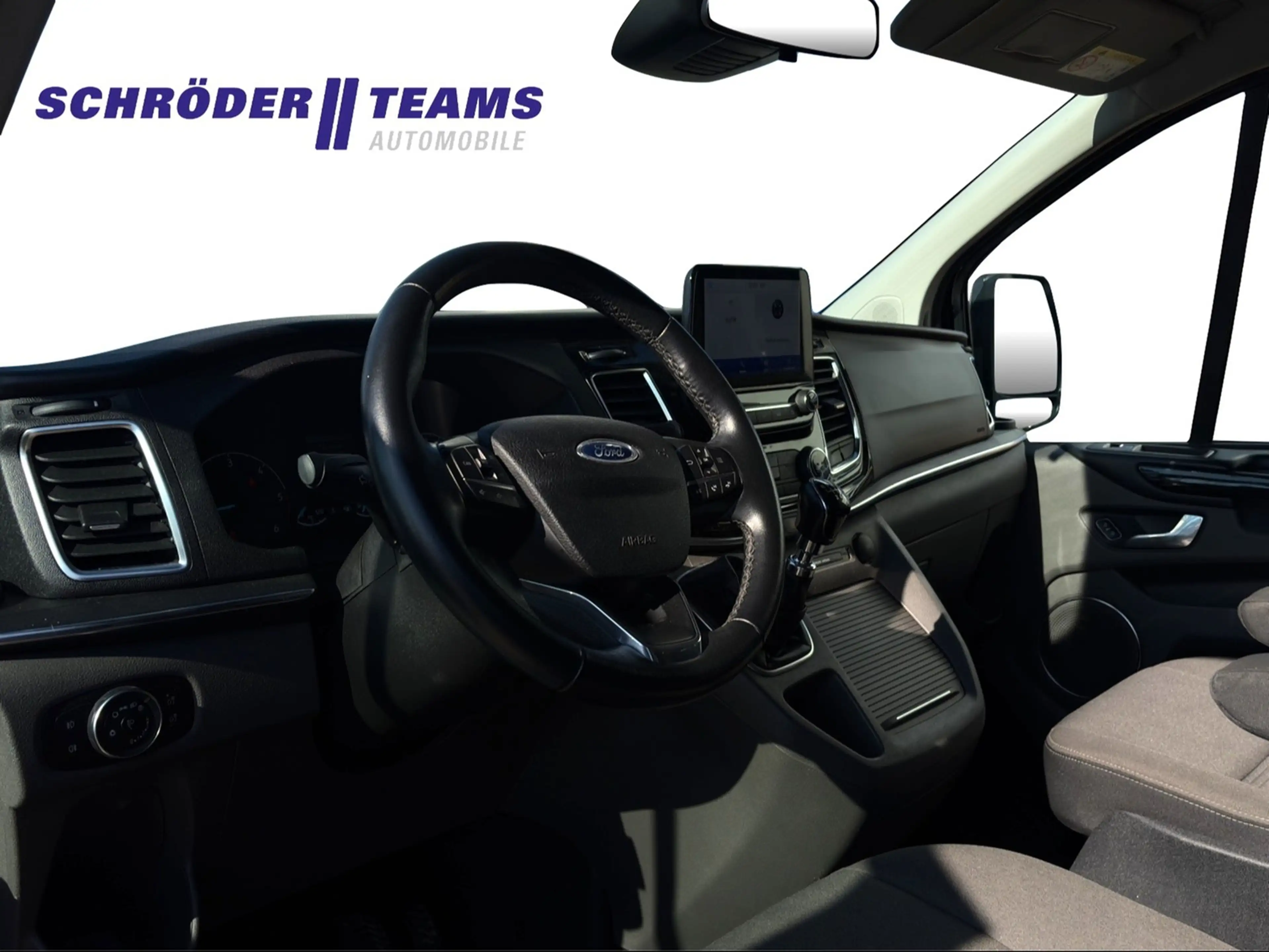 Ford Transit /Tourneo Custom Kombi 320 L2 Tourneo Titanium — photo 10