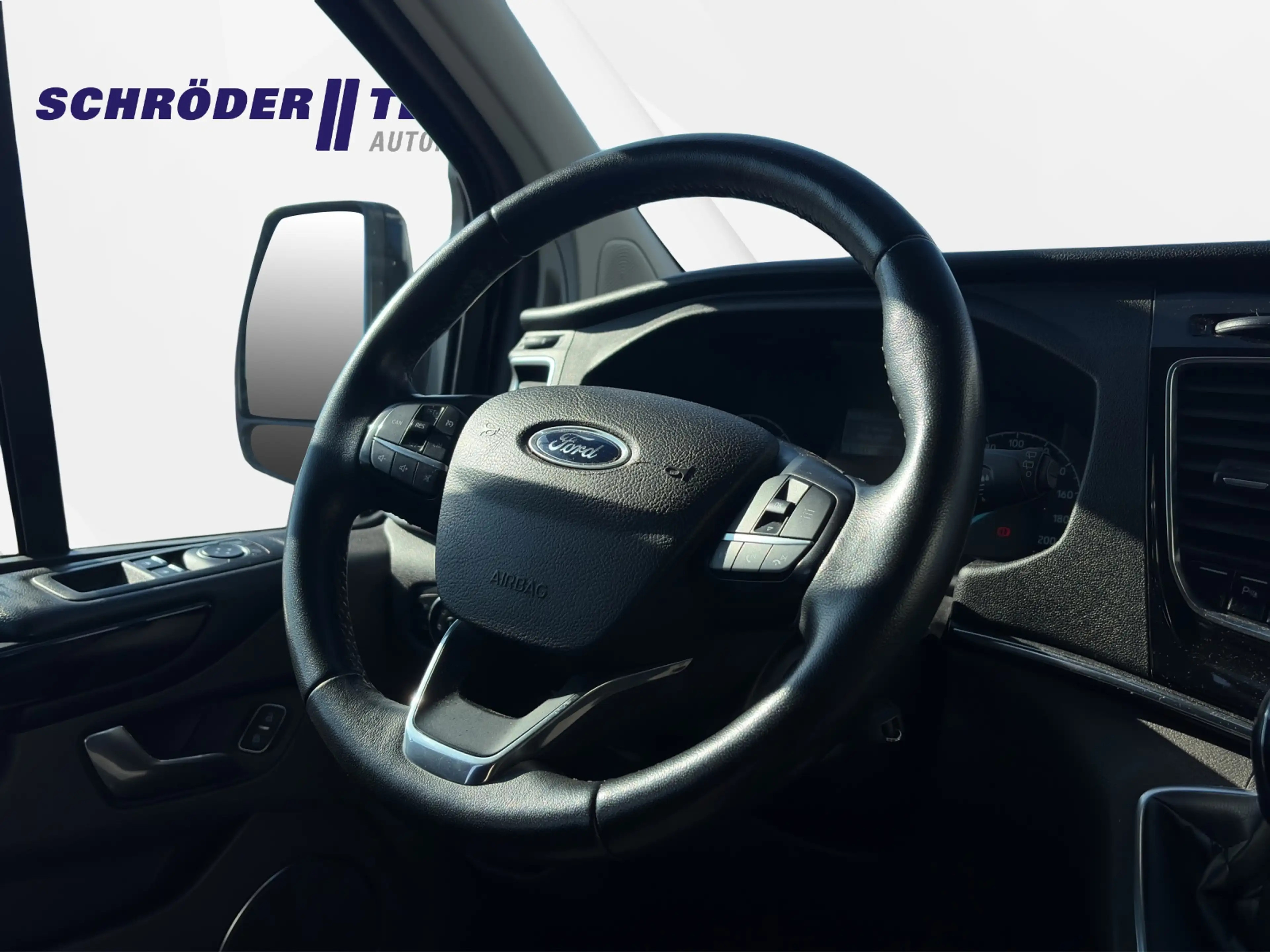 Ford Transit /Tourneo Custom Kombi 320 L2 Tourneo Titanium — photo 11