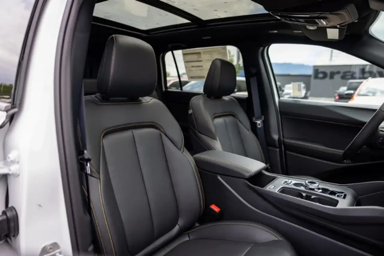 Jeep Cherokee photo Jeep Cherokee
