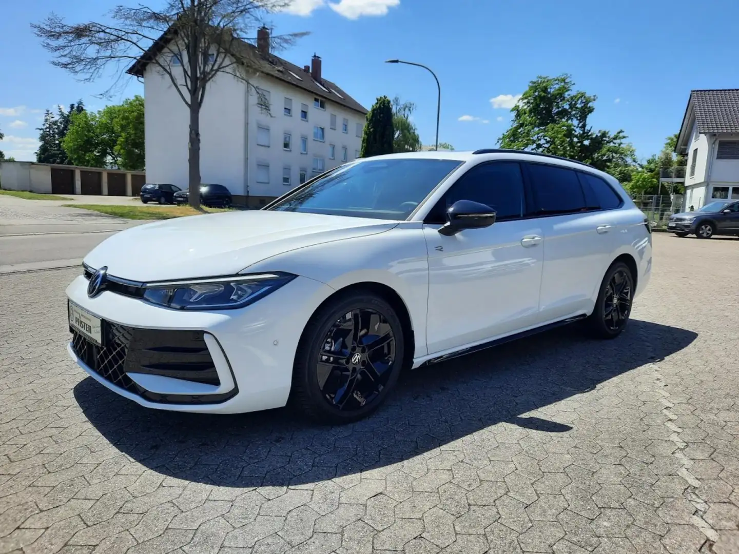 Volkswagen Passat Variant 4Motion R-Line Black Styl AHK uvm Klima Navi Alb - 2