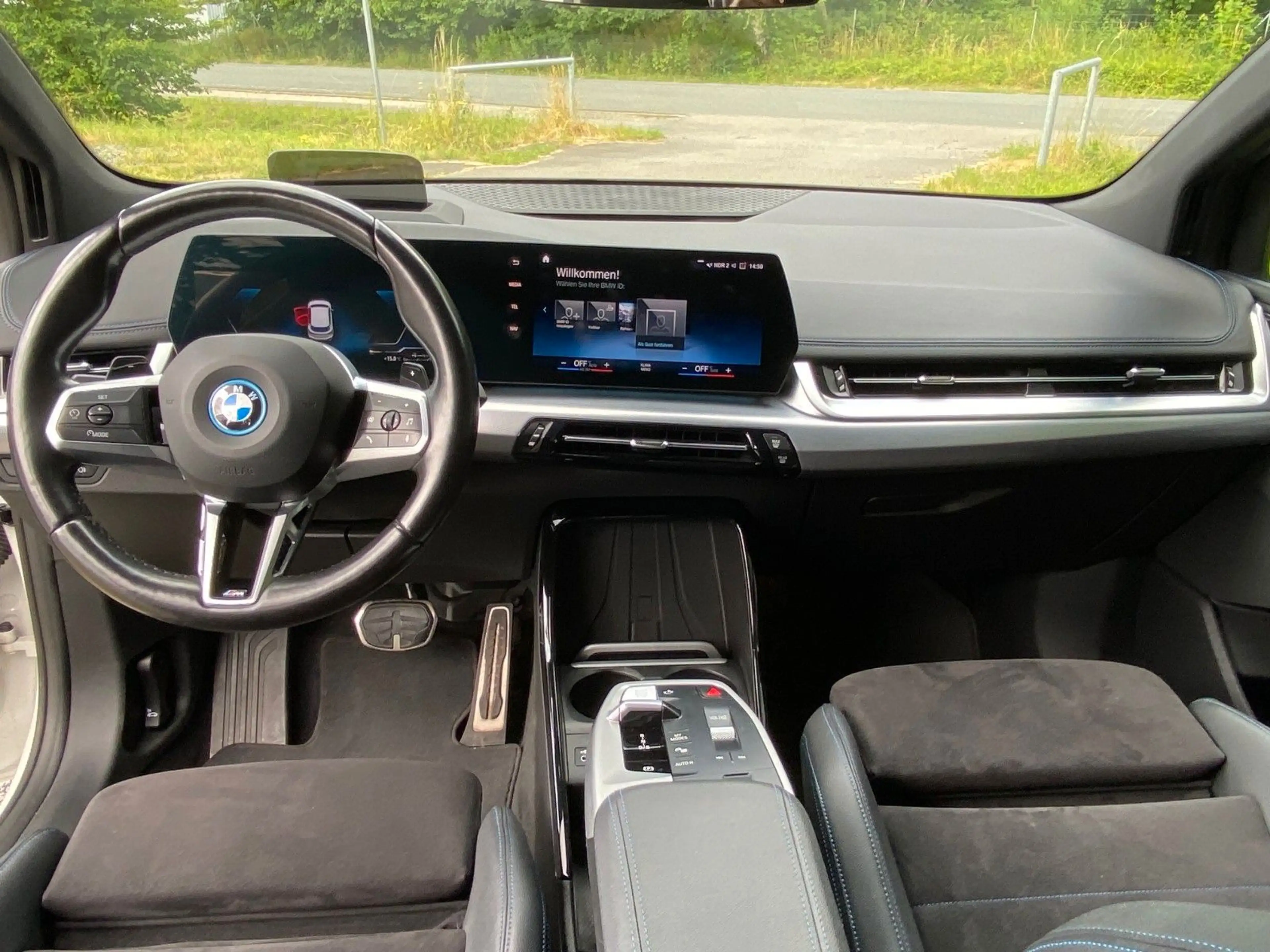 BMW 230 e Active Tourer xDrive M Sport*HUD*360°*LED — photo 13