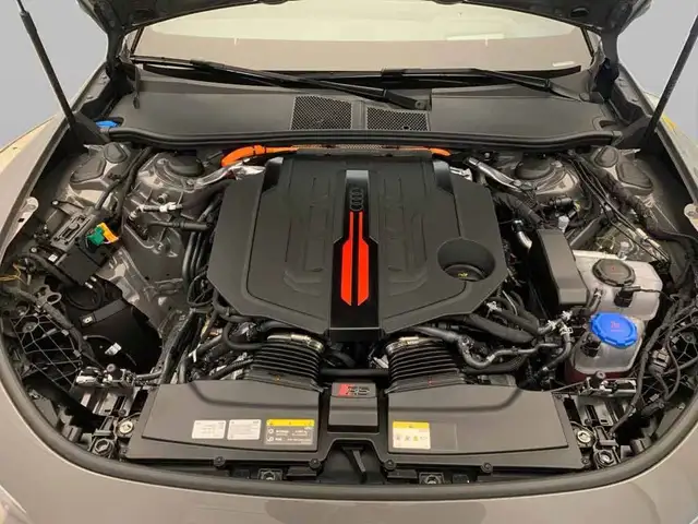 Audi RS5 view 13