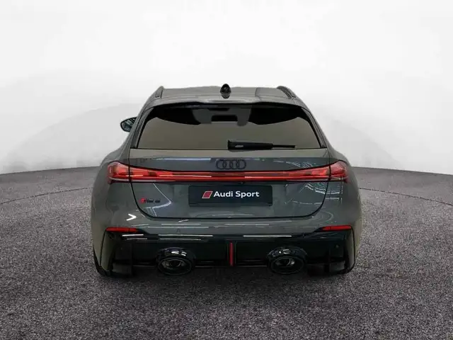 Audi RS5 view 15
