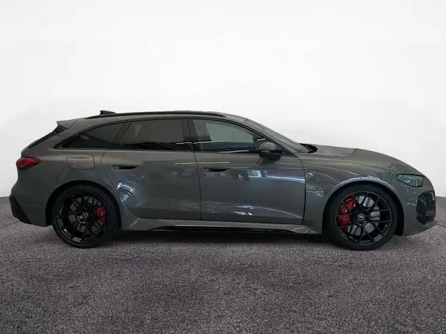 Audi RS5 view 7