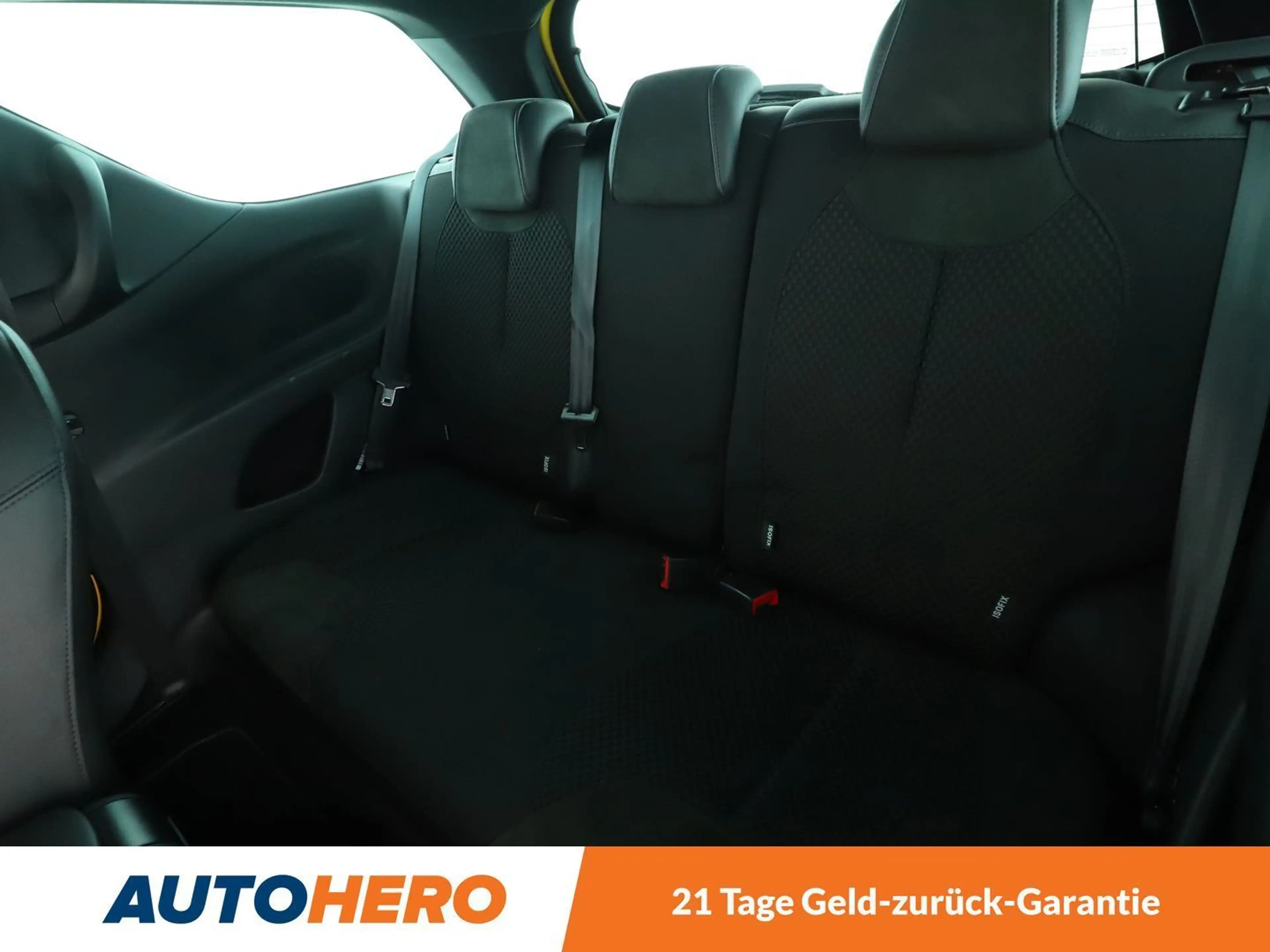 Citroen DS3 1.6 Blue-HDi SportChic *NAVI*TEMPO*PDC*SHZ* — photo 14