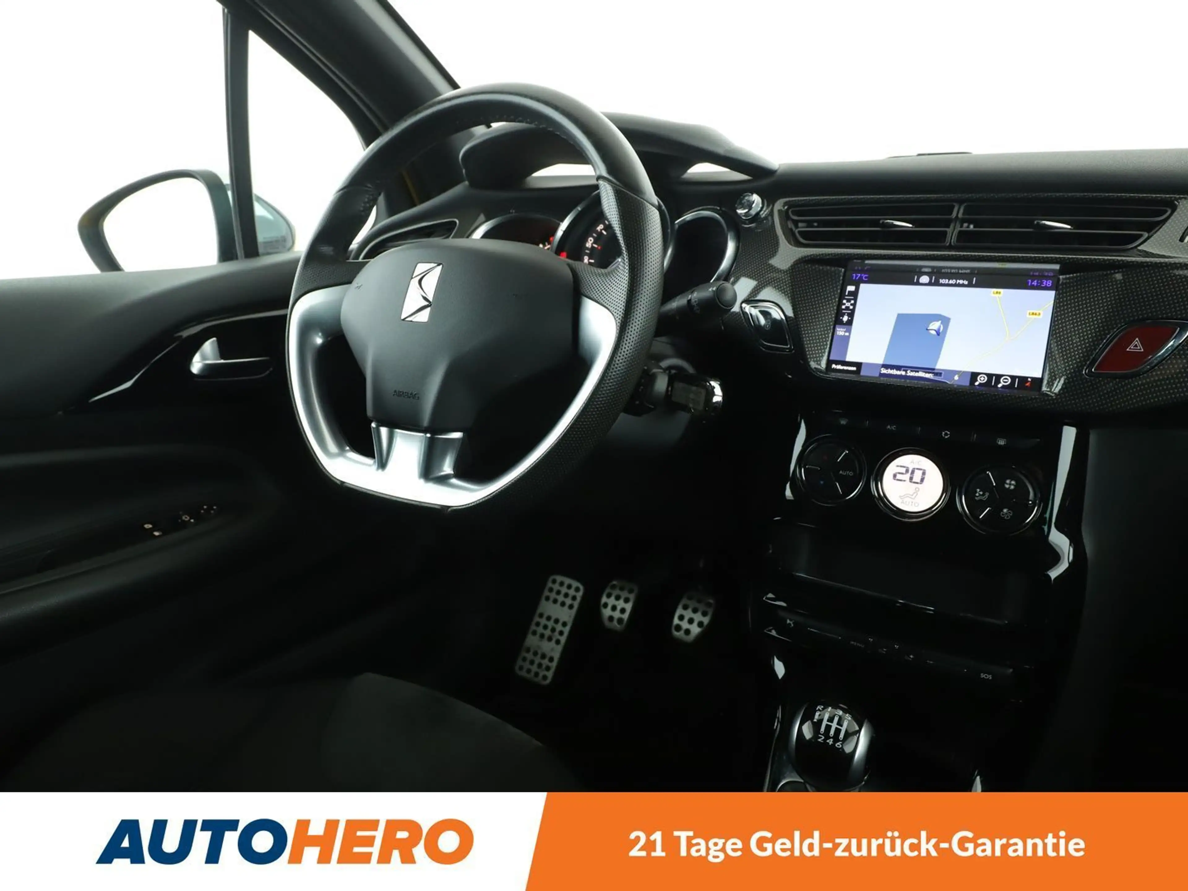 Citroen DS3 1.6 Blue-HDi SportChic *NAVI*TEMPO*PDC*SHZ* — photo 13