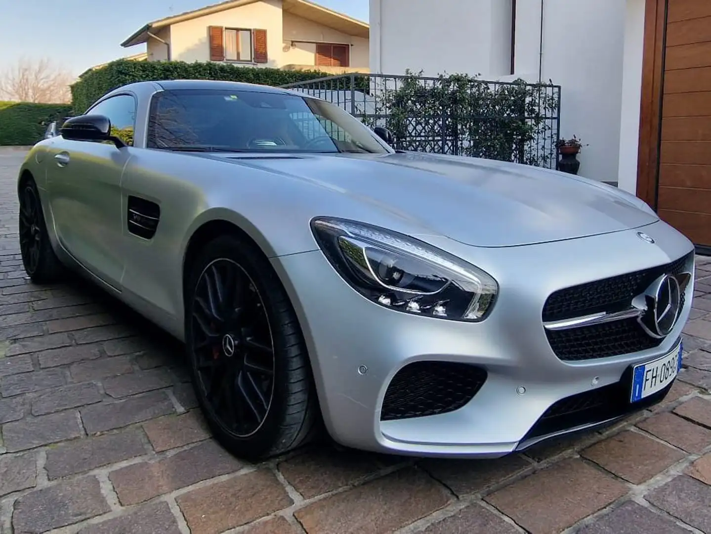 Mercedes-Benz AMG GT AMG GTS 510cv Gris - 2