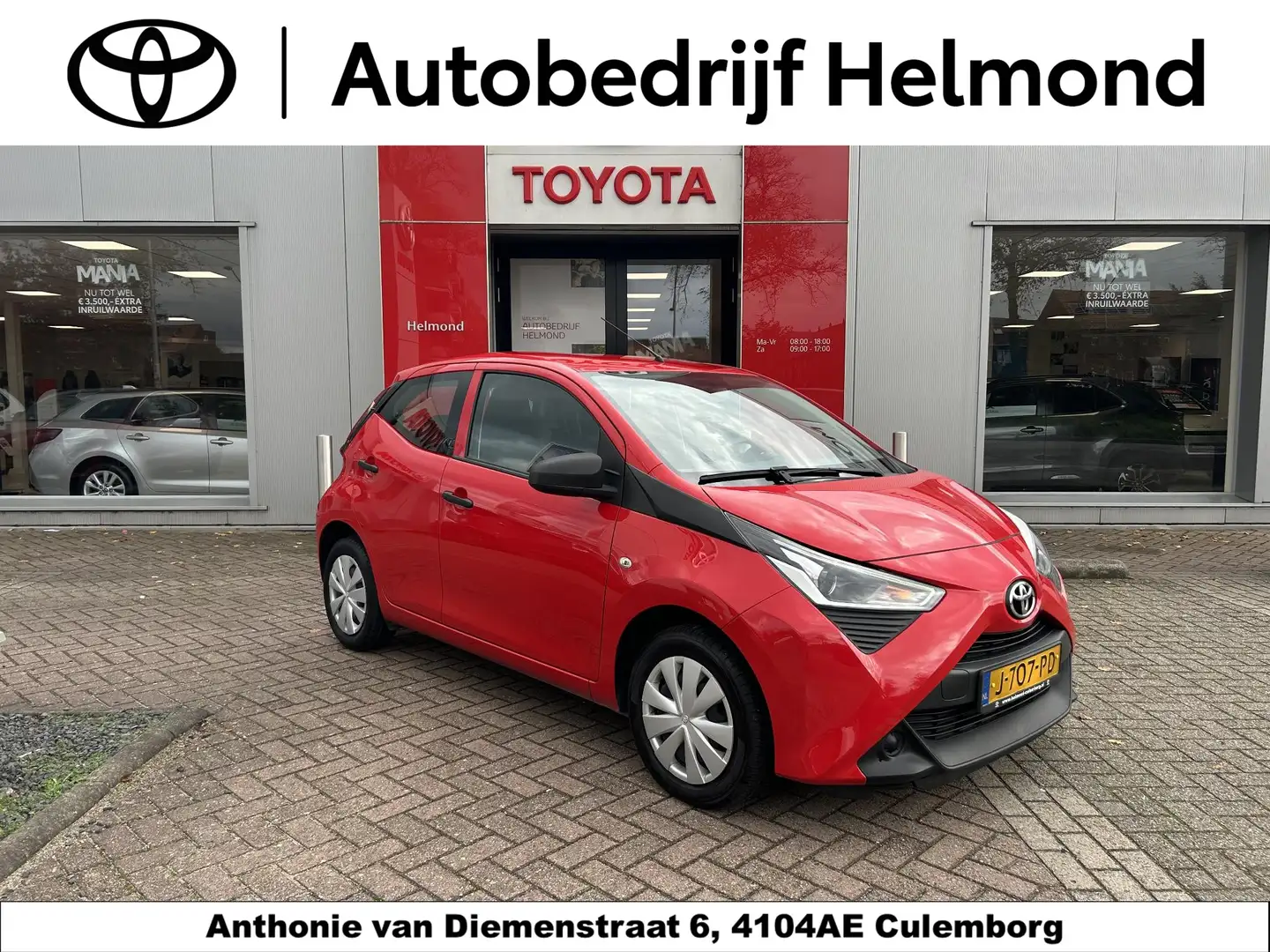 Toyota Aygo 1.0 VVT-i x-fun Rood - 1