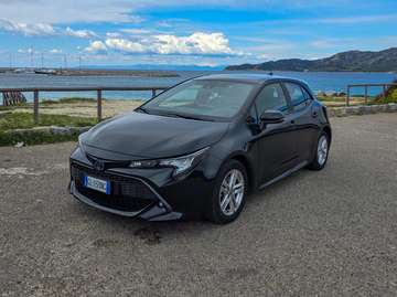 Corolla 1.8h Business cvt