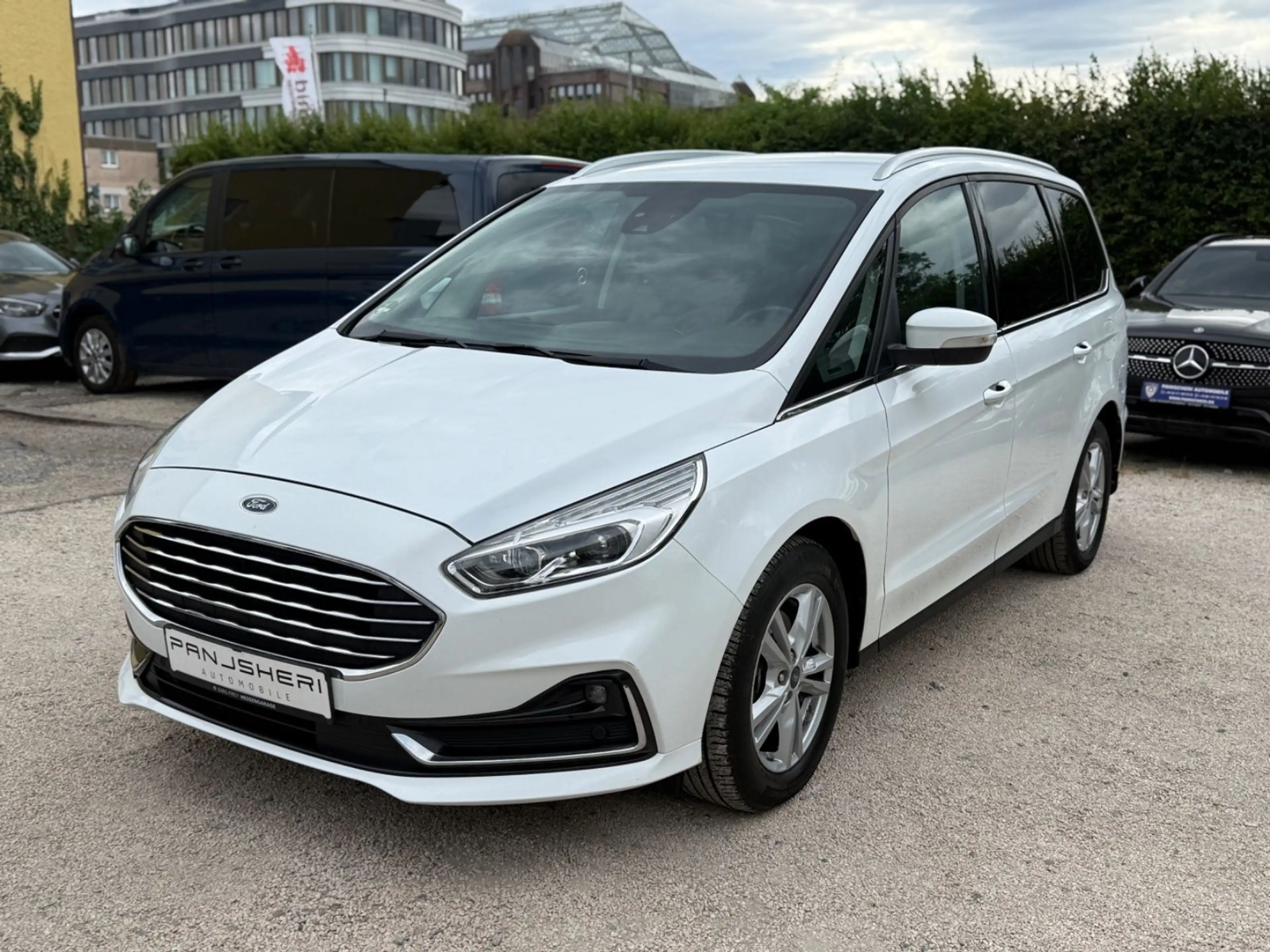 Ford Galaxy Titanium LED Kamera Leder AHK StHz 7-Sitz — photo 3