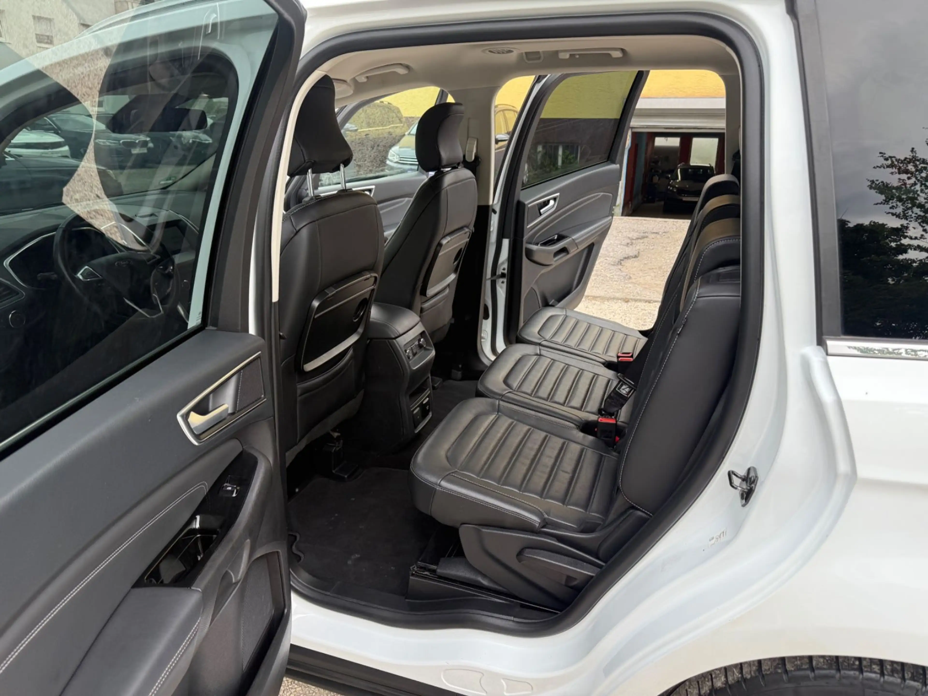 Ford Galaxy Titanium LED Kamera Leder AHK StHz 7-Sitz — photo 14