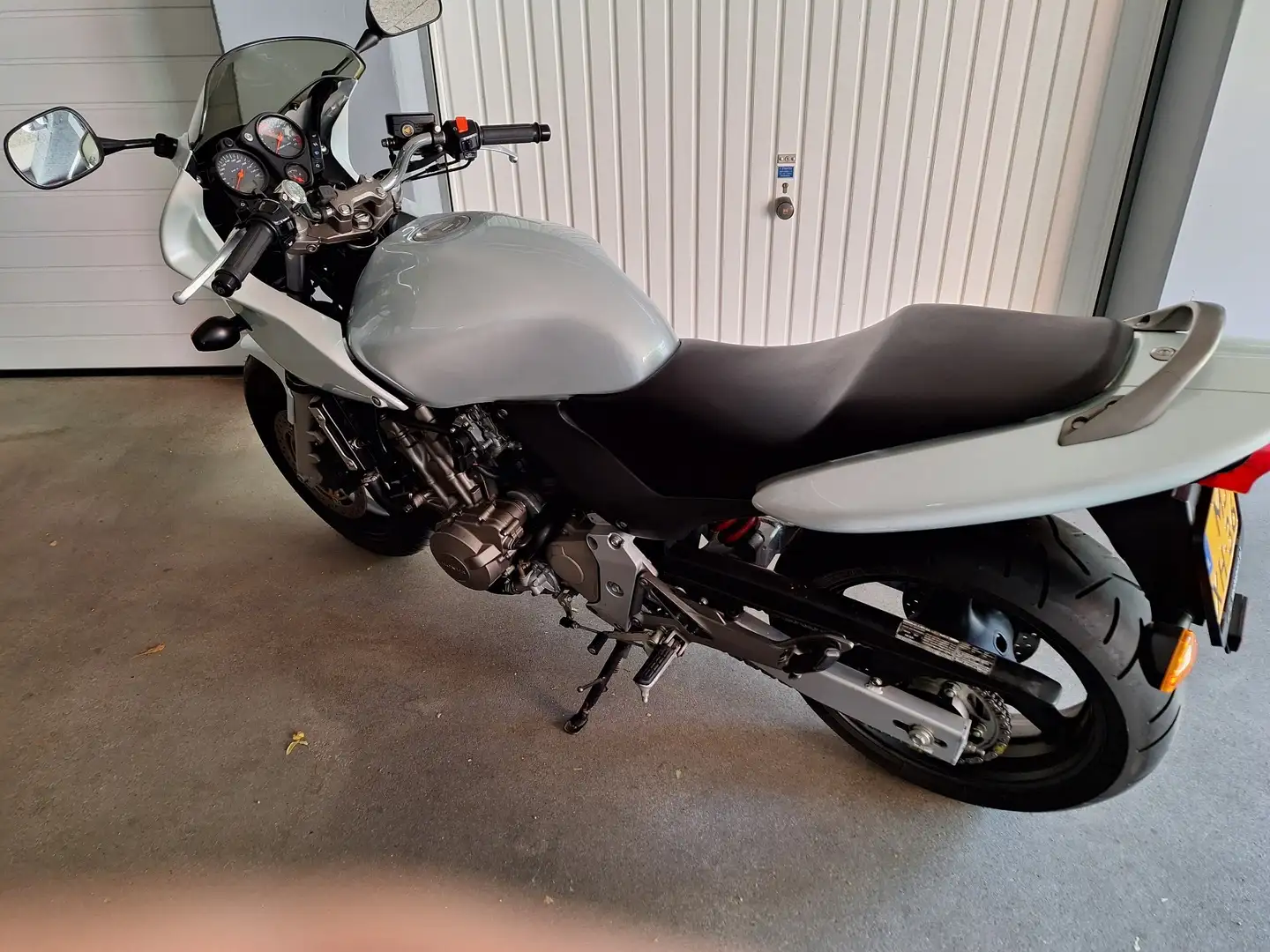 Honda Hornet cb 600f hornet Zilver - 2