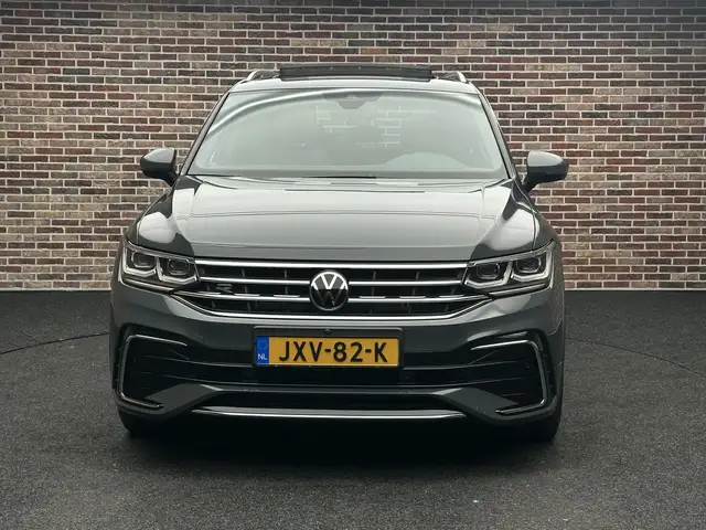 Volkswagen Tiguan view 5