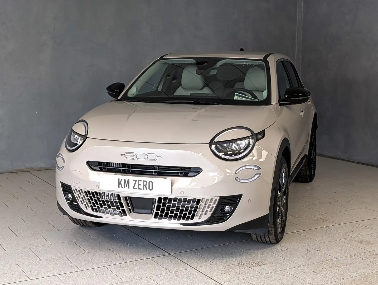 Fiat 600 1.2 HYBRID 100CV AUTOMATIC LA PRIMA Beige - 2