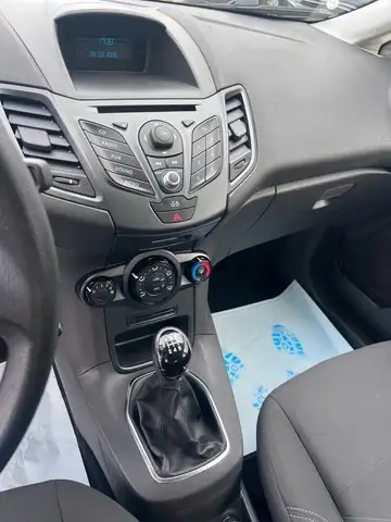 Ford Fiesta view 12