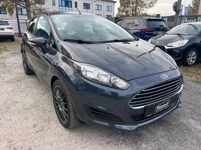 Ford Fiesta view 3