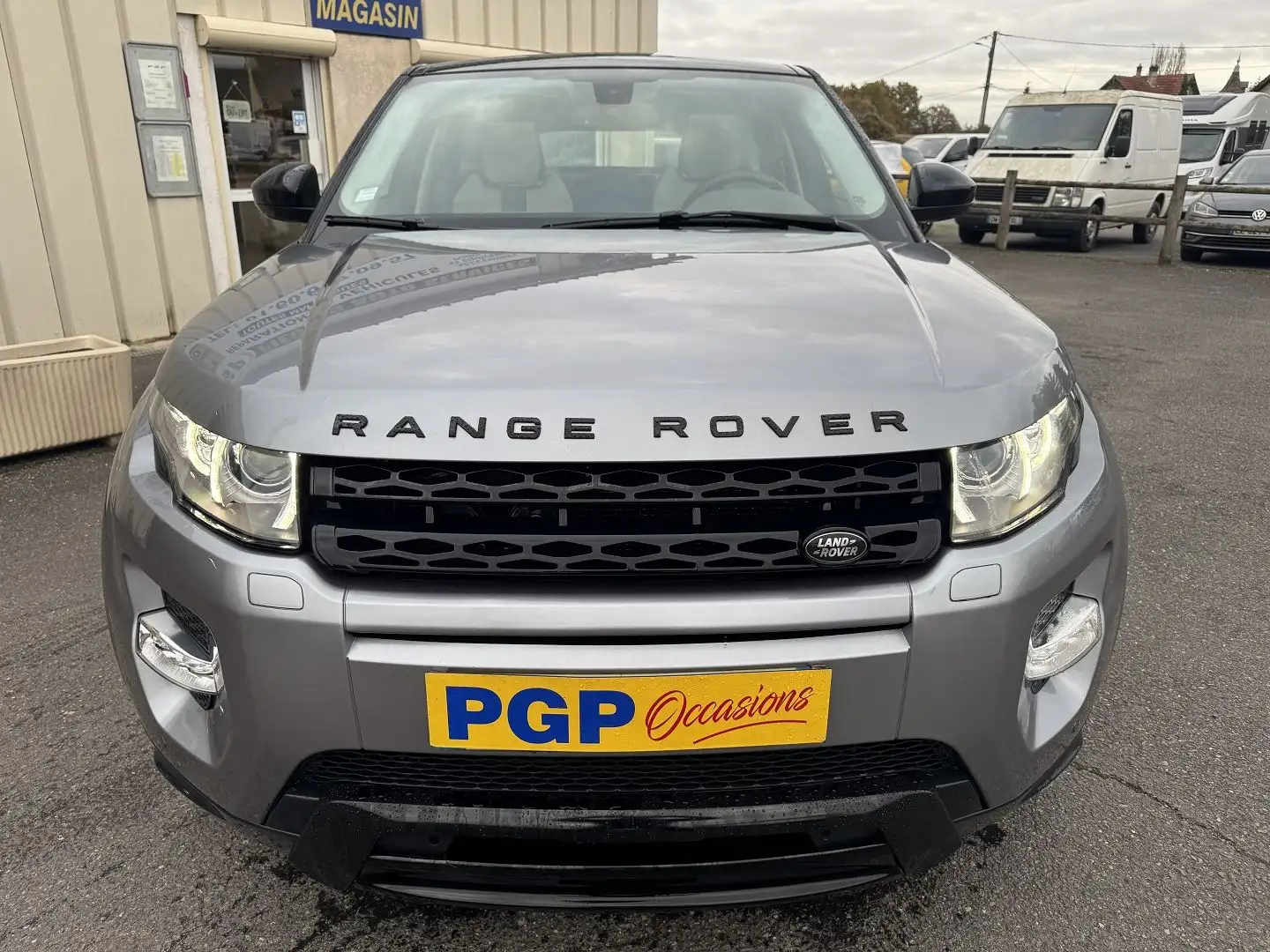 Land Rover Range Rover Evoque 2.2 TD4 PURE MARK II Grijs - 2