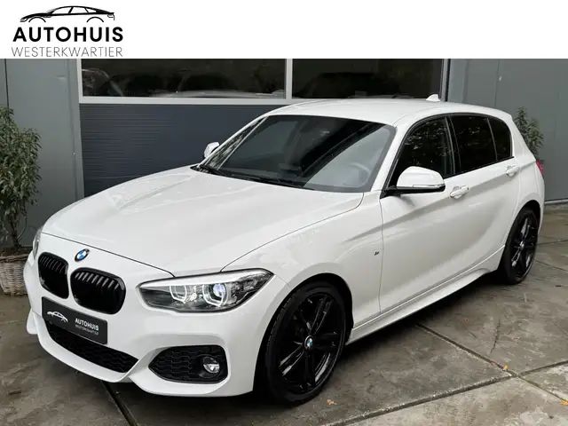 BMW 118 1-serie 118i 136pk Automaat Executive PDC Navigati