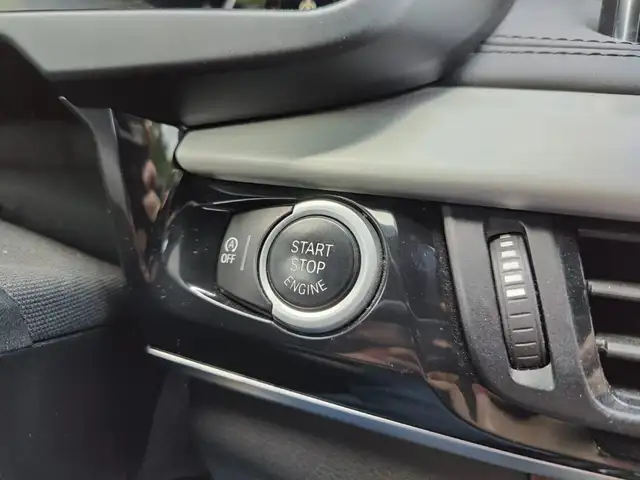 BMW X6 view 23