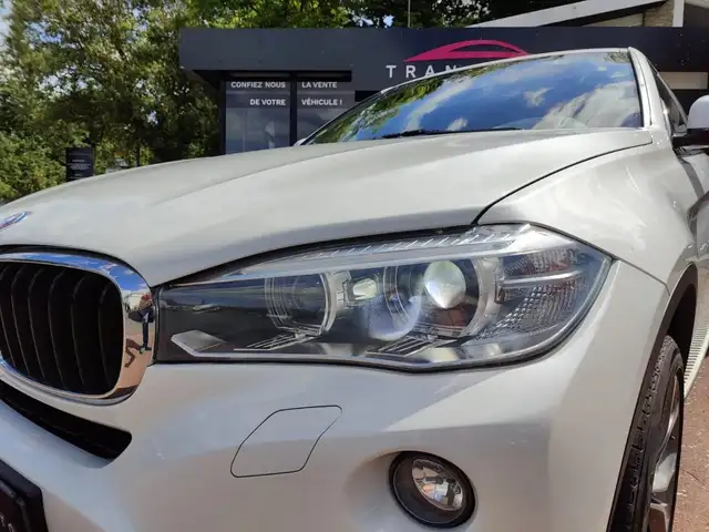BMW X6 view 10