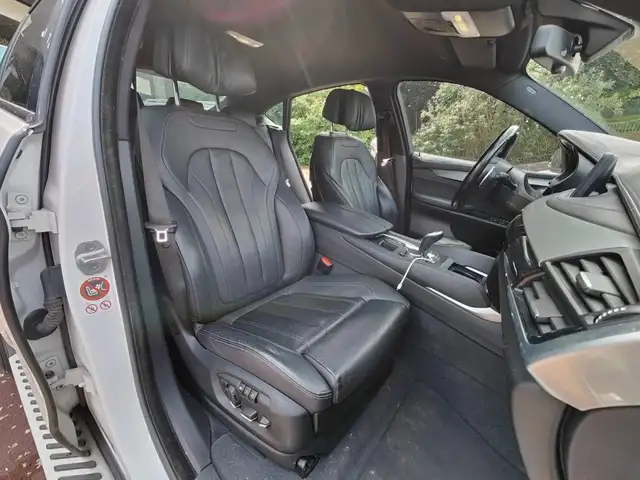 BMW X6 view 17