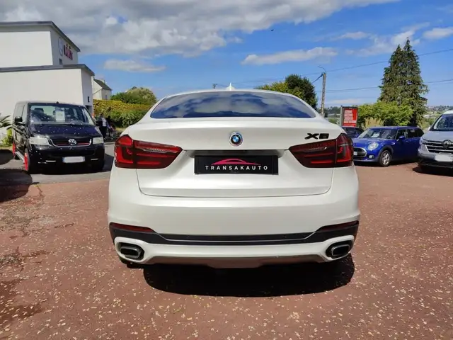 BMW X6 view 6
