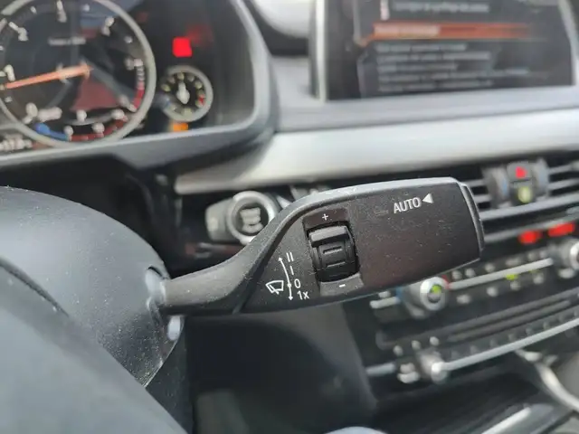 BMW X6 view 26