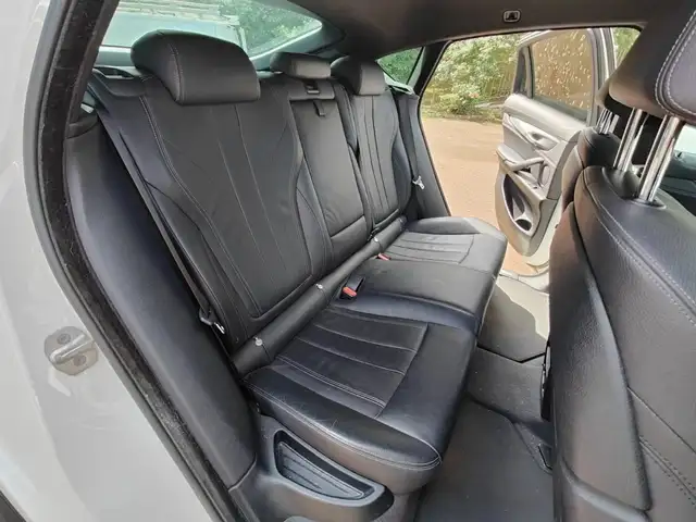 BMW X6 view 18